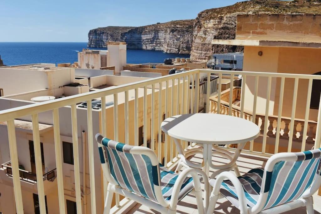 Seaview 2-Bedroom Apartment In Xlendi Bagian luar foto